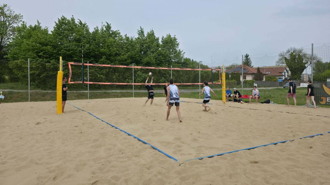 Turniej Piłki Siatkowej Plażowej Szkół Ponadpodstawowych
