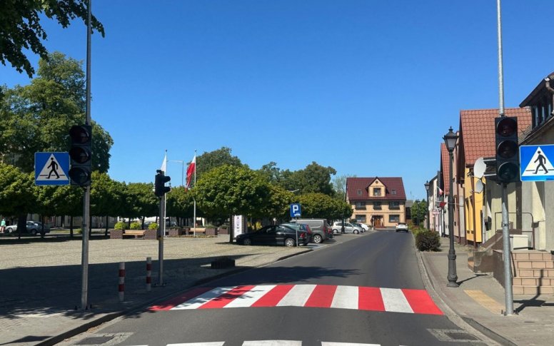 W Budzyniu powstały pierwsze przejścia dla pieszych z sygnalizacją świetlną