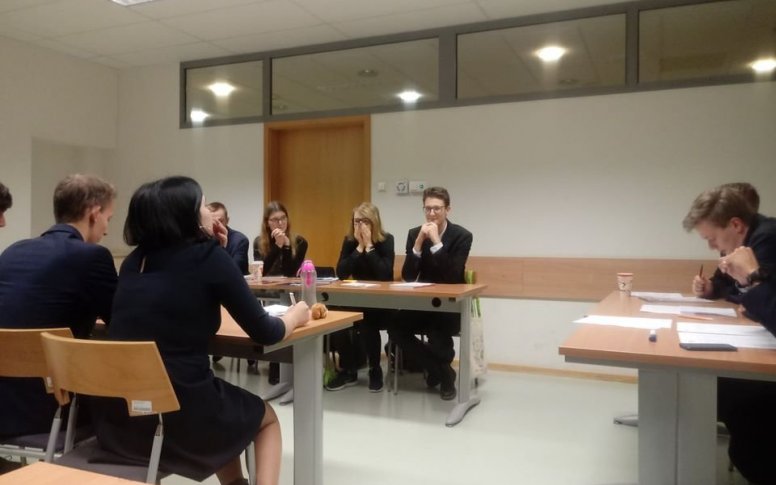 Drużyna I LO na podium