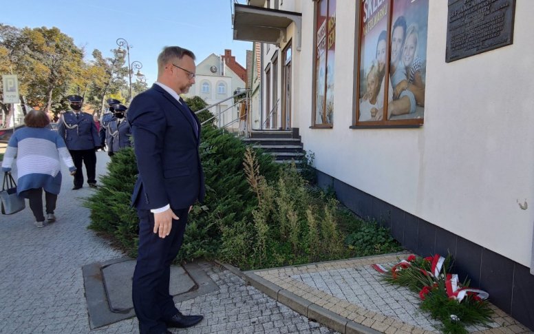 Pamięci pomordowanych policjantów